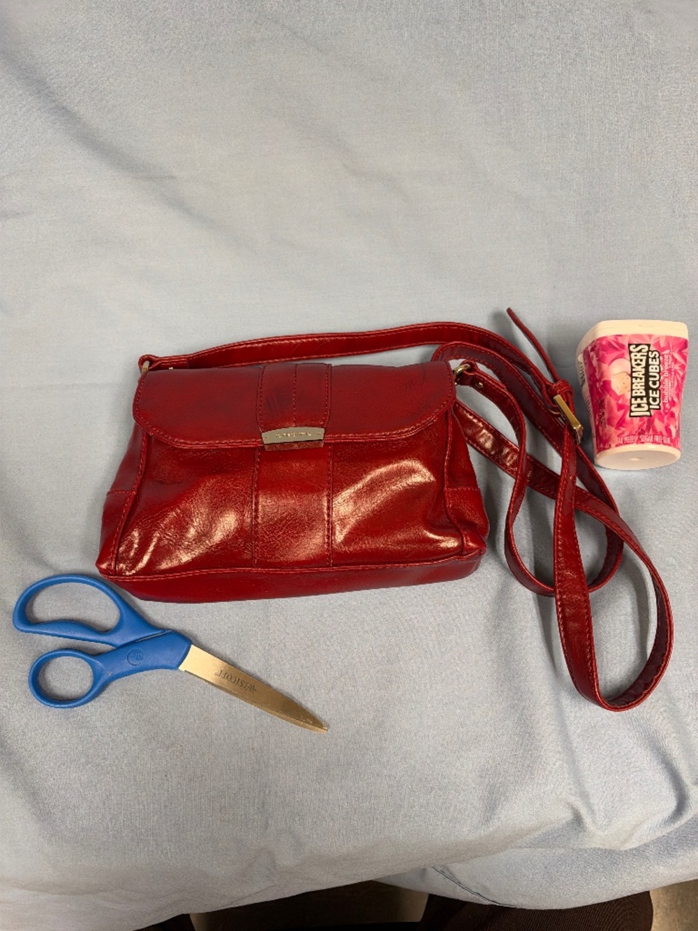 Liz Claiborne crossbody bag. Dark red.